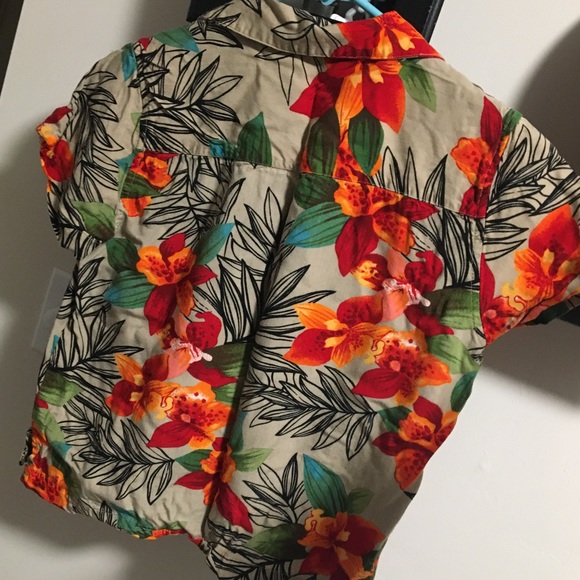 Vintage White Stag Floral Print Top, Small, EUC - Picture 3 of 6